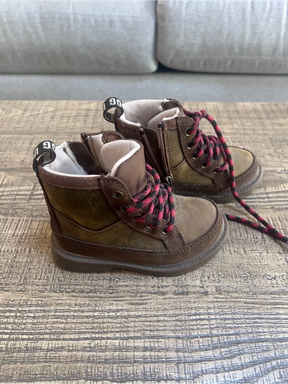 UGG Kids Brown  Lace-Up Boots with Red & Black Laces